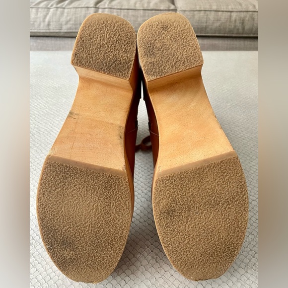 TODAY ONLY✨🤎 CHARLOTTE STONE LUGGAGE BROWN LINDY CLOG BOOT W/DUSTBAG 🤎 - Picture 7 of 13